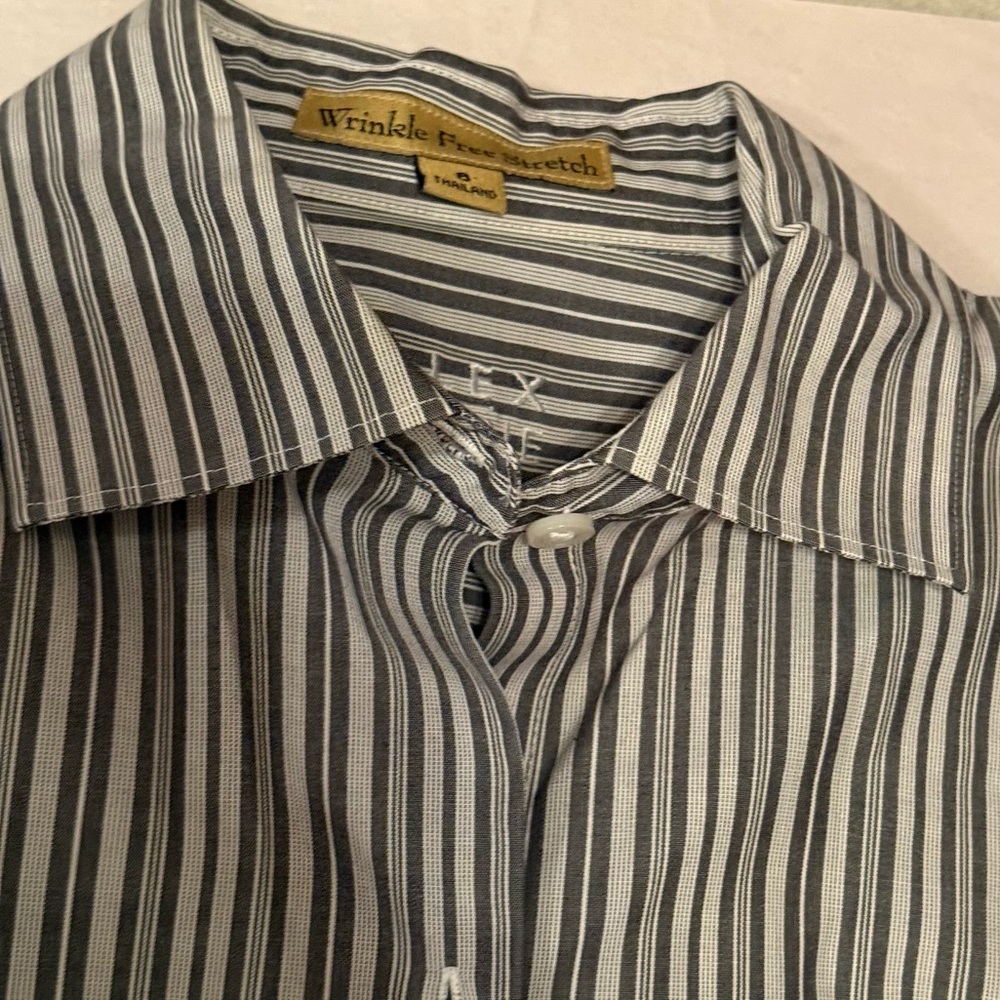 7 Eddie Bauer, Alex Marie, Kenar Button Down Bundle - Picture 10 of 16